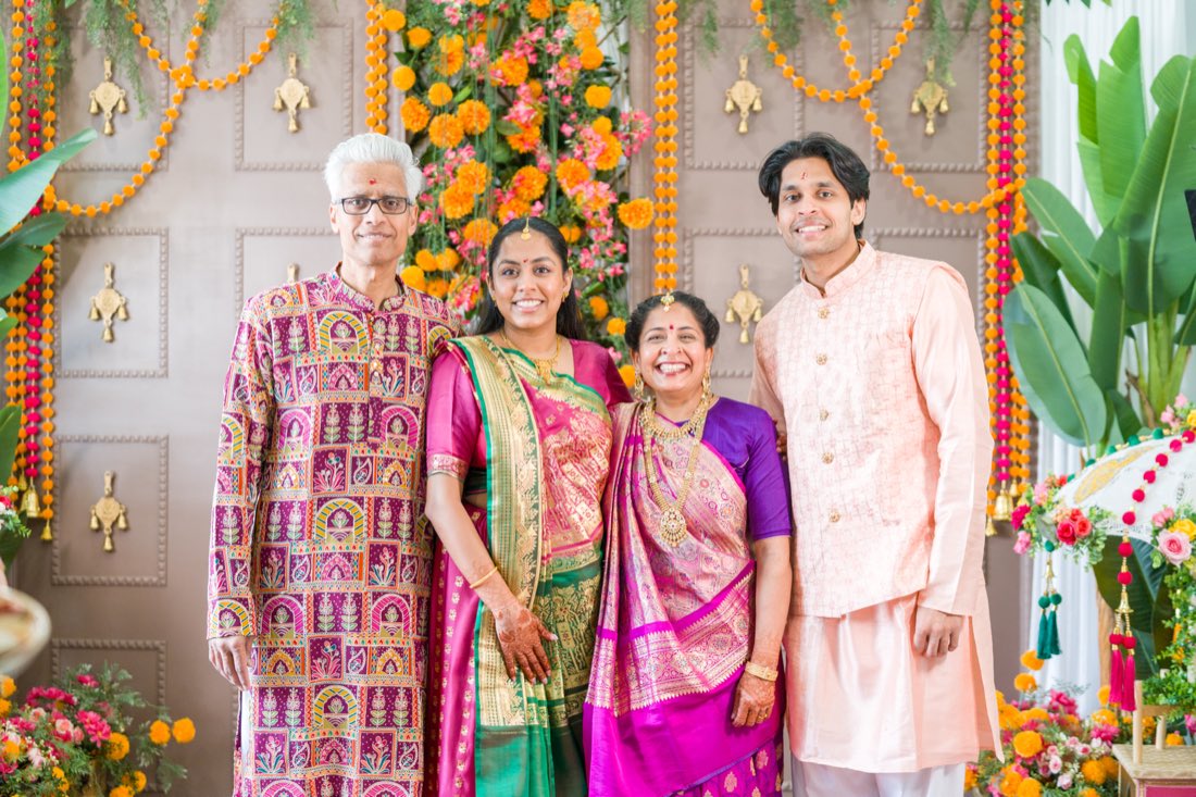 Family photography by Smritika Moments — photograph 2