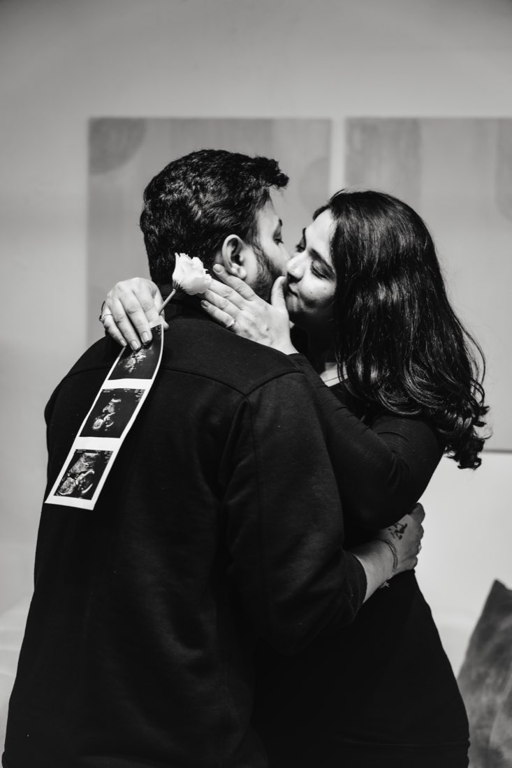 Maternity photography by Smritika Moments — photograph 14