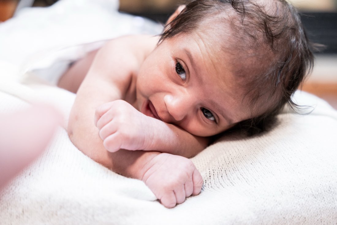 Newborn photography by Smritika Moments — photograph 20