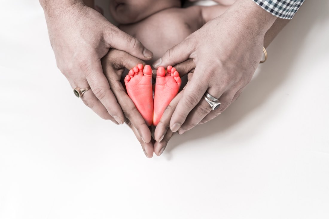 Newborn photography by Smritika Moments — photograph 4